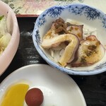 中国料理 頤和園 - 煮だこの謎ソース
