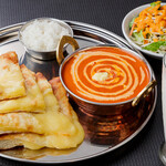 インド・ネパール料理 グラース - チーズナンセット