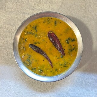 "Must-Try Mutton Curry and Dal Palak ◆ Enjoy Authentic South Indian Cuisine"