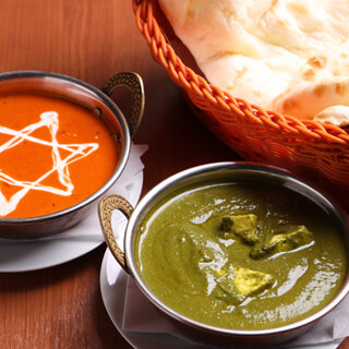 Enjoy the harmony of authentic spice curry and authentic oven-baked naan