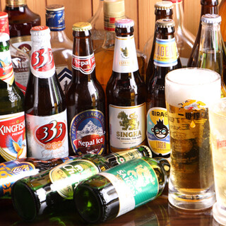 Enjoy beer, cocktails, and other alcoholic beverages from around the world in a casual setting♪