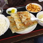 中華料理 新興楼 - パリパリ餃子ランチ