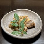 よし町 - めっちゃコラーゲン！味付けうめええ！
      めっちゃ香ばしい香りがブワーってする！