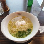 黄金の塩らぁ麺 ドゥエイタリアン - 