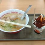 スガキヤ - 【 肉入りラーメン ＆ チョコクリーム 】
            
            ￥780　➡　感謝価格　￥390
            
            
            