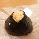 丸亀製麺 - 鮭おむすび