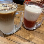 Bikkuri Donki - アイスカフェラテとおこさまイチゴミルクで乾杯なり♪