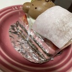 洋菓子倶楽部エーデルワイス - ベッドはフランホワーズケーキだね