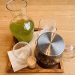 和カフェTsumugi - 日本茶（冷茶）・べっぴん茶（温茶）