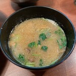 酒肴 新屋敷 - お味噌汁だけでご飯進めたい