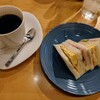 Cafe RENGA - 令和6年3月 モーニング(7:00〜11:00)
                レギュラーモーニングBセット 税込500円
                サンドウィッチ、ホットコーヒー