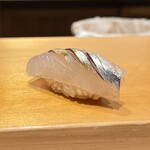 鮨 はしもと - 石巻産かんぬき（細魚）　生姜と青葱を合わせて　このサイズは初めてでした！めちゃうま！