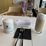 PORSCHE EXPERIENCE CENTER The 956 Cafe - 
