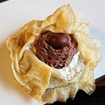 ユーちゃんちのママ - クレープ生地を開くと