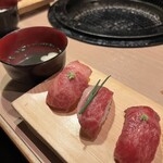 和牛A5雌牛と熟成牛舌 肉屋いちゆく - 