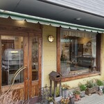 ユーちゃんちのママ - 外観