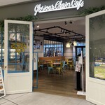 Glorious Chain Café - 