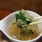 キッチン ブルー グローブ - 具沢山なスープ