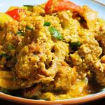 Stir-fried soft shell crab and egg with coconut curry