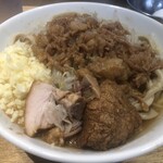 メン ヤード ファイト - ラーメン900円麺量370g ニンニクマシ アブラマシマシ