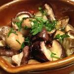 Spicy whelk and mushroom Ajillo