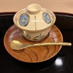 山玄茶 - 大将が少しずつ集めた器もとても素敵なので楽しみのひとつです。