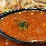 蒙古タンメン中本 - ややトロみを帯びたスープ