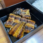 うなぎの千年家 - うな重(吸物付)¥3,135