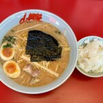 Ramen Yamaokaya - 醤油ネギラーメン（中盛） ¥960 ＋ 半ライス ¥130