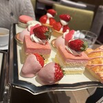 カフェ＆ダイニング ゼルコヴァ - 