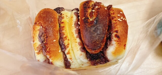 ごまパン 黒ごまあんぱん（Black sesame-Anpan） | La Panaderia（ラ