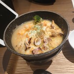 Yokohama Motomachi Doria - アヒージョ風ドリア②