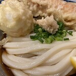 梅田 釜たけうどん - 