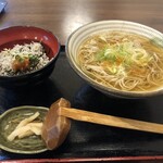 恵比寿や - 料理写真:温蕎麦と釜揚げしらす丼セット　¥1050