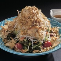 大恩と揚げちりめんじゃこのサラダ