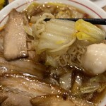 天風 - 白菜たっぷり!! 豚肉、チャーシュー、ゆで卵!! 美味い(　ﾟдﾟ)ﾝﾏｯ!