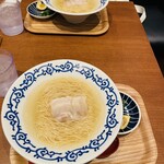 豚そば月や 福岡空港店 - 