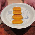 草庵 鍋島 - 生ボラ子、4時間塩漬け、4時間鍋島漬け、最後に昆布〆で水分を抜いて