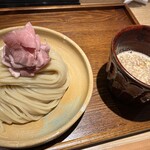 Mochi daya - つけ汁一種つけ麺（にんにく醤油、冷や盛り）