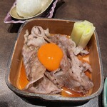 博多小皿鉄板 べっぴんしゃん - ◆黒毛和牛とネギすき焼き　1,078円