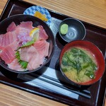 鮮活 喰で!! - ◆「三種のまぐろ赤身丼」