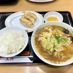 Gyouza No Oushou - 野菜煮込みラーメン　フェアセットB