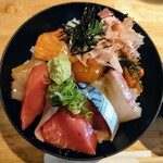 Sakana Tokidoki Sake Umiichi - 令和6年3月 ランチタイム(11:30〜13:30)
                      海鮮丼(みそ汁付) 税込1000円