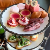 ザ タヴァン グリル＆ラウンジ - 