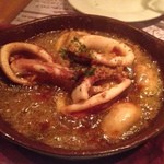 イカとマッシュルーム そのワタのアヒージョ ¥880