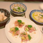 Trattoria Tabule - カンパチは、とても新鮮で、甘みと旨みがあふれていた。
      それに、アボカドとハーブのソースが絶妙にマッチしていた。