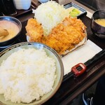 Tonkatsu Santa - ロースカツ定食、クリームコロッケ