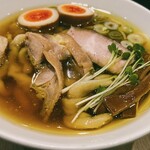 手打 親鶏中華そば 綾川 - 