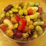 AUX BACCHANALES - 豆のサラダ