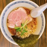らーめん 稲荷屋 - 醤油ラーメン(細麺)/850